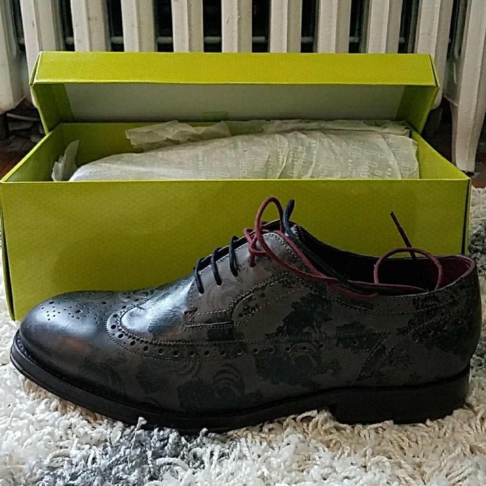 Mens 12 Ted Baker Leather Brogue in Grey Paisley